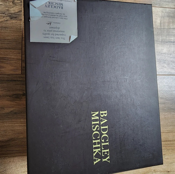 NEW Badgley mischka Thalia wedge ivory sandals - Picture 3 of 4